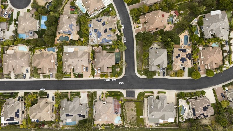 Trump Considers Eliminating Capital Gains Tax On Home Sales: Impact On Homeowners