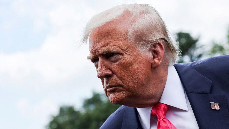 Trump Orders Nuclear Submarine Repositioning After Provocative Russian Remarks