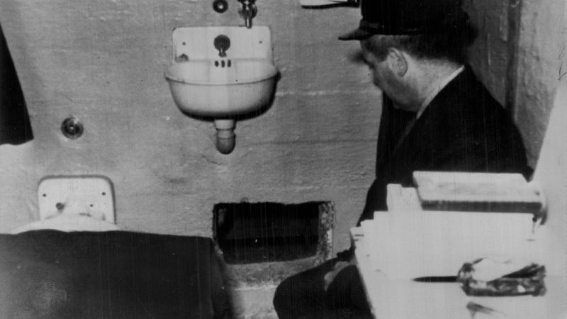 Trump's Alcatraz Reopening Plan: A Look At The Island's Infamous Escape Trump's Alcatraz Reopening Plan: A Look At The Island's Infamous Escape