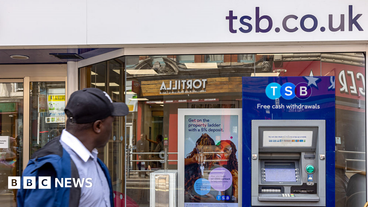 TSB To Disappear? Analyzing The Impact Of The Santander Merger On UK Branches