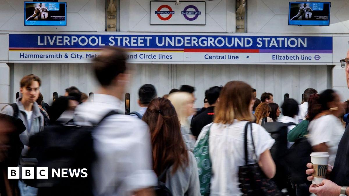 Tube Strike Disrupts London: Commuters Seek Alternatives