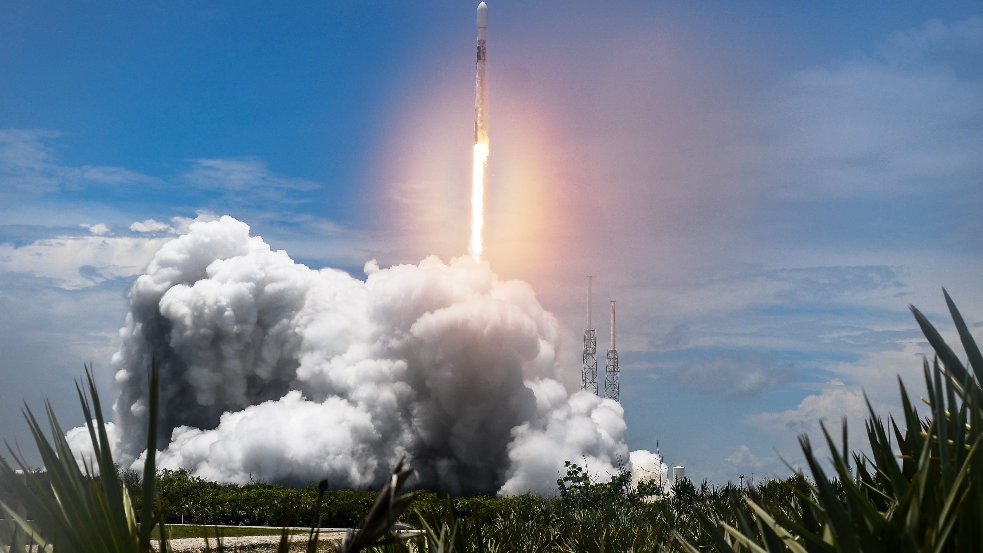 Two SpaceX Launches Today: Axiom Crew & Starlink Deployment In Florida Two SpaceX Launches Today: Axiom Crew & Starlink Deployment In Florida