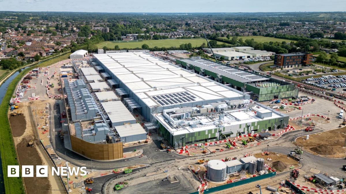 UK To Expand Data Centre Capacity: Addressing Rising Demand And Concerns