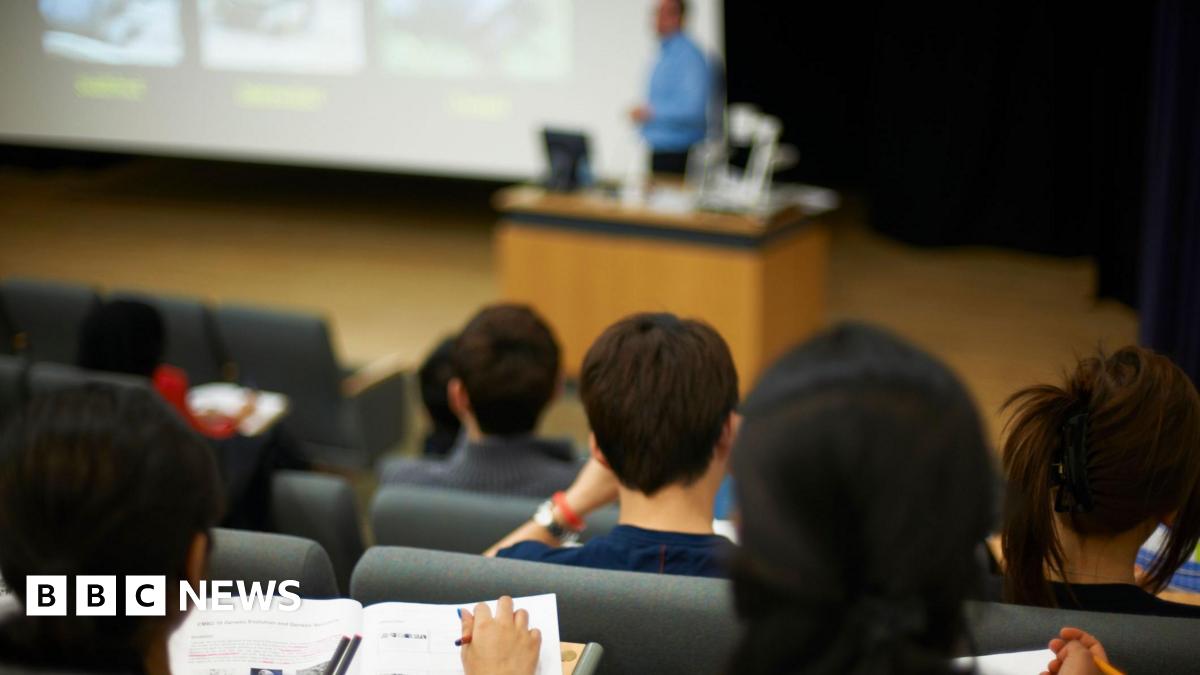 University Surveillance: Chinese Students Face Pressure To Report Classmates