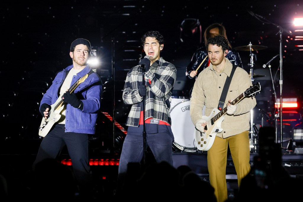 Update: Jonas Brothers Cancel Multiple Concerts, Including Chicago Update: Jonas Brothers Cancel Multiple Concerts, Including Chicago