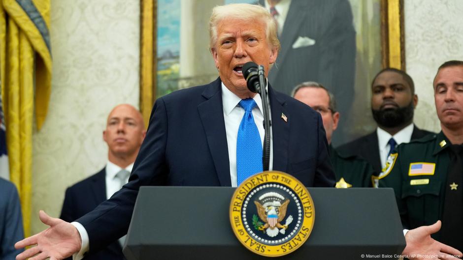 Urgent Peace Push: Trump Initiates Russia-Ukraine Truce Talks Urgent Peace Push: Trump Initiates Russia-Ukraine Truce Talks