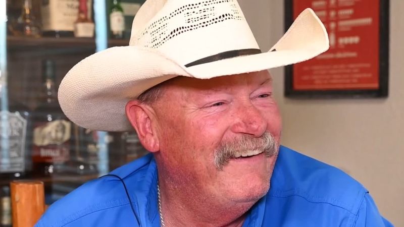 Veteran Overcome With Emotion After 11-Year-Old's Heartwarming Action: CNN Veteran Overcome With Emotion After 11-Year-Old's Heartwarming Action: CNN