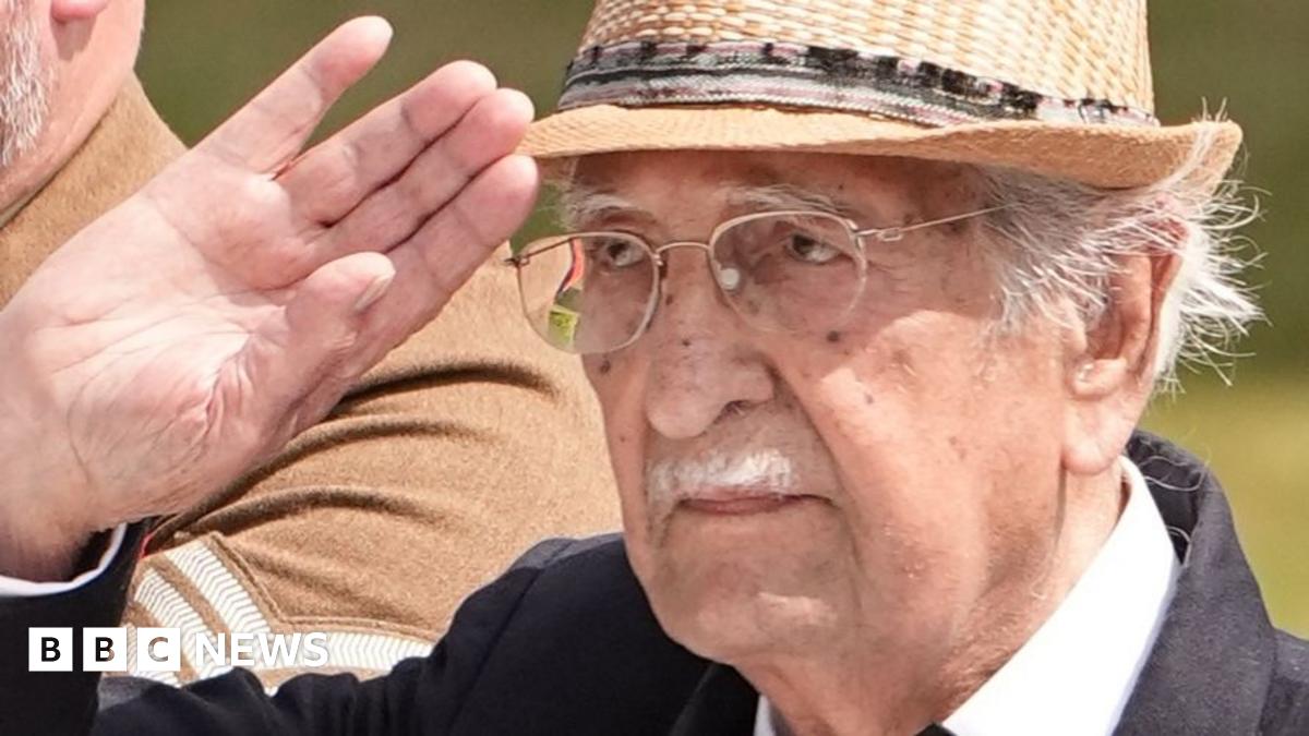 VJ Day 78th Anniversary:  WWII Veteran's Story Elicits Powerful Reaction From Queen Camilla