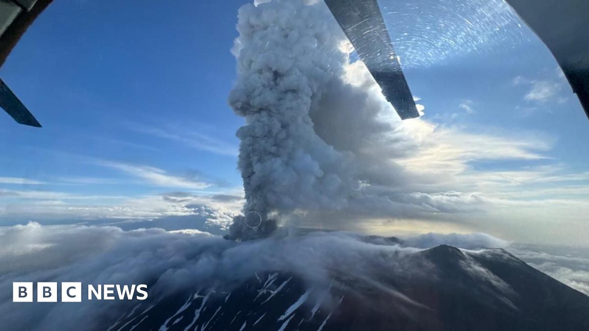 Volcanic Activity In Russia: Centuries-Old Volcano Erupts, Sparking Scientific Interest Volcanic Activity In Russia: Centuries-Old Volcano Erupts, Sparking Scientific Interest