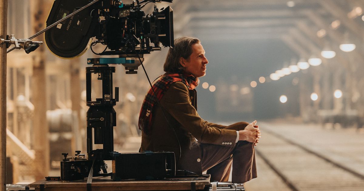 Wes Anderson's Cinematic World: A Study In Underlying Gloom And Nostalgia Wes Anderson's Cinematic World: A Study In Underlying Gloom And Nostalgia