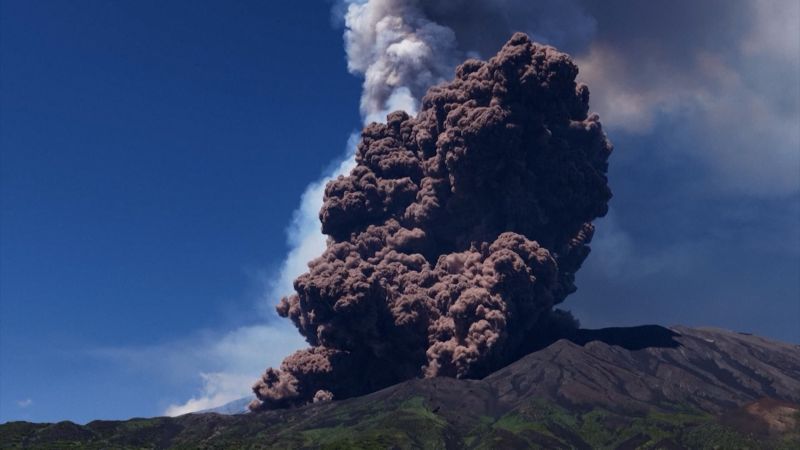 Witness The Power: Etna Volcano Eruption Sends Tourists Running Witness The Power: Etna Volcano Eruption Sends Tourists Running